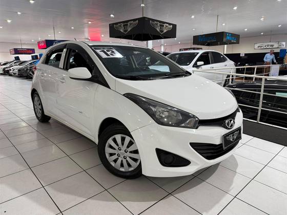 HYUNDAI HB20 1.6 COMFORT PLUS 16V FLEX 4P AUTOMÁTICO HYUNDAI HB20 1.6 COMFORT PLUS 16V FLEX 4P AUTOMÁTICO